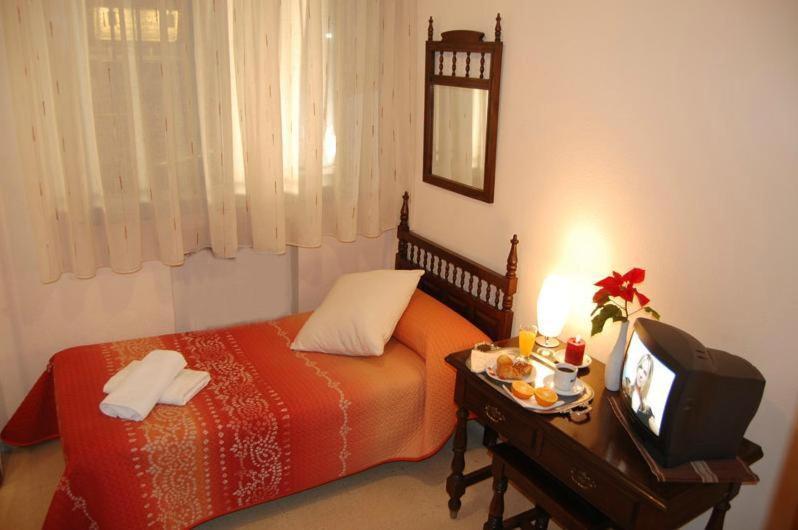 Hostal Los Infantes Salamanca Phòng bức ảnh